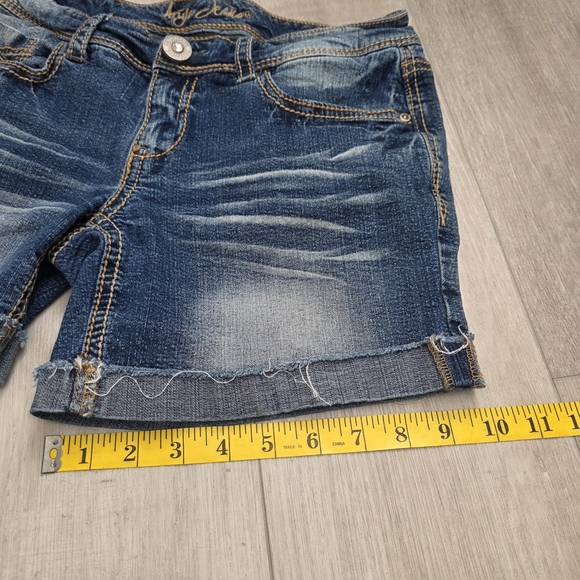 Ariya Jeans Denim Shorts Size 7/8 Distressed Cuffed Y2k Style - Picture 11 of 14